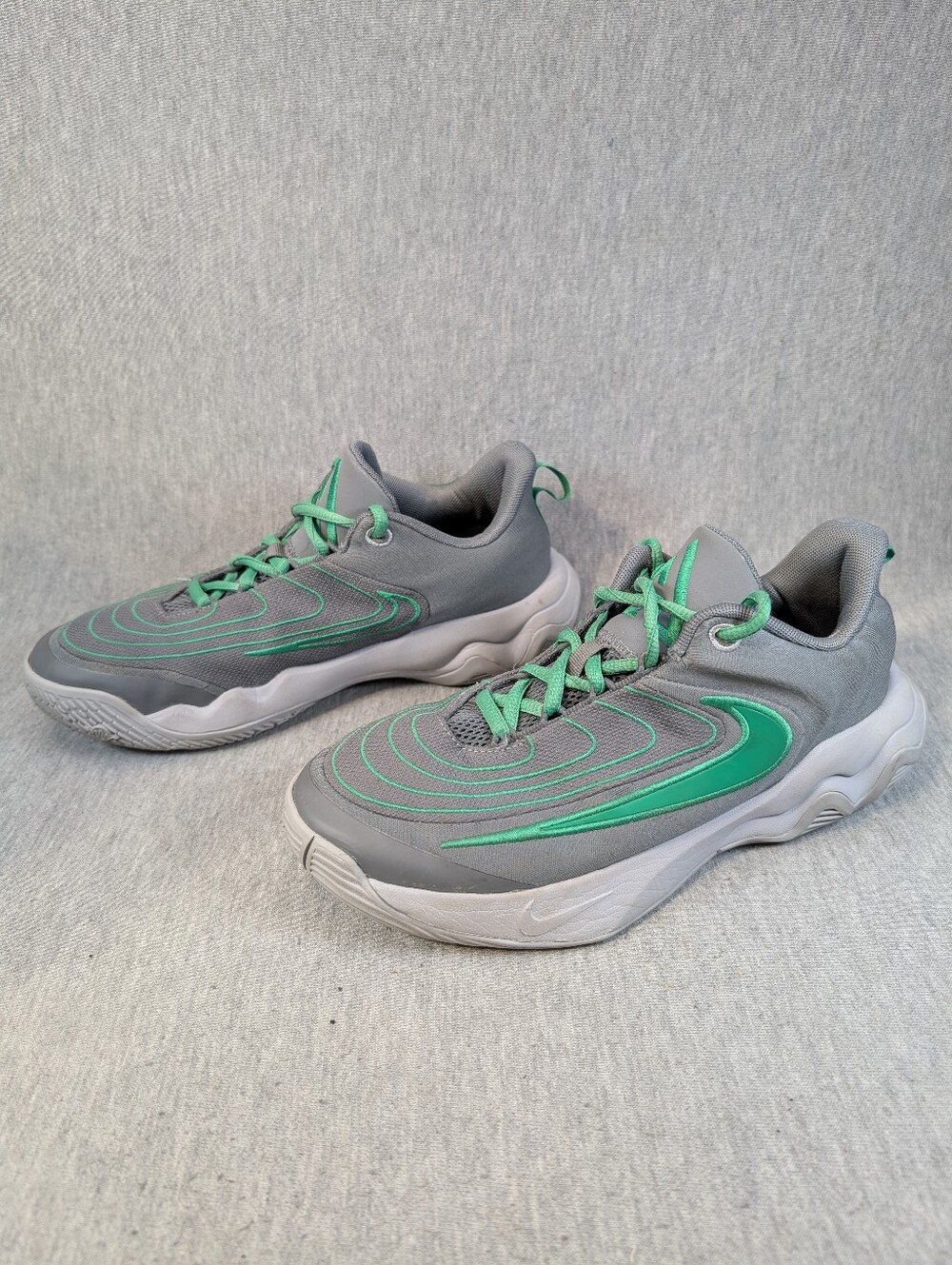 Nike Giannis Immortality 4 Sneakers Youth 6Y Gray Green Basketball Shoes